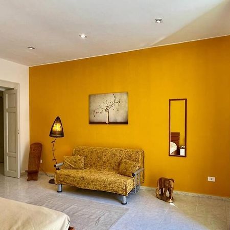 Petinoinapulia - Appartamento Per Famiglie E Amici バーリ エクステリア 写真